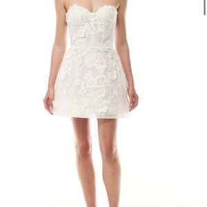 Monique Lhullier White Lace Strapless Dress